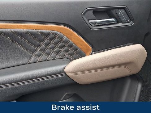 Used 2023 GMC Canyon Denali image 22