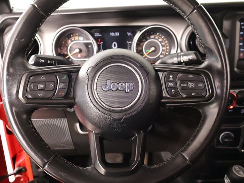 Used 2022 Jeep Gladiator Sport AWD/4WD image 3