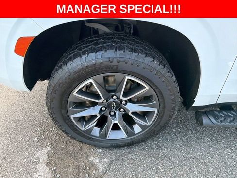 Used 2021 Chevrolet Tahoe Z71 w/ Z71 Signature Package AWD/4WD image 9