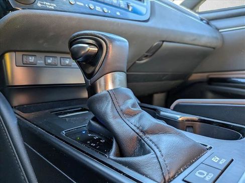 Used 2023 Lexus ES 300h w/ Premium Package image 13