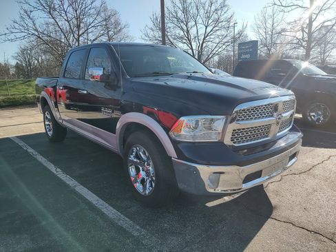 Used 2016 RAM 1500 Laramie w/ Convenience Group image 3