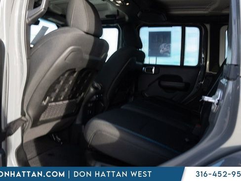 Used 2021 Jeep Wrangler Unlimited Rubicon 4xe w/ Steel Bumper Group image 18