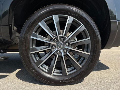Used 2026 Lexus GX 550 w/ Accessory Package (2T) AWD/4WD image 61