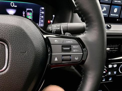 Used 2025 Honda Accord Touring image 27
