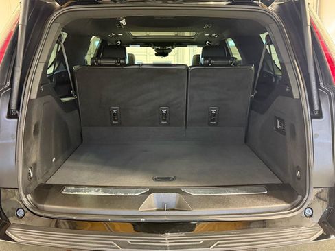 Used 2023 Cadillac Escalade ESV Sport AWD/4WD image 10