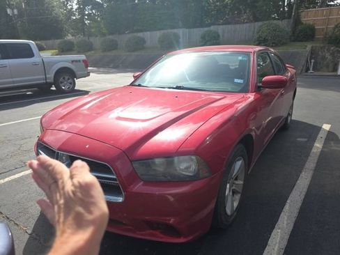 Used 2013 Dodge Charger SE w/ Connectivity Group RWD image 1