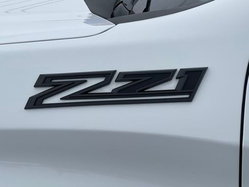 Used 2023 Chevrolet Silverado 1500 Custom Trail Boss w/ LPO, Dark Essentials Package image 8