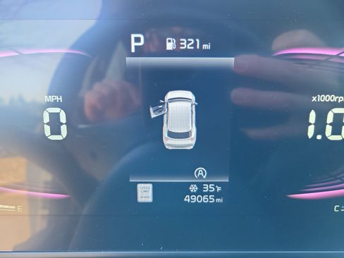 Used 2023 Kia Sportage EX image 19