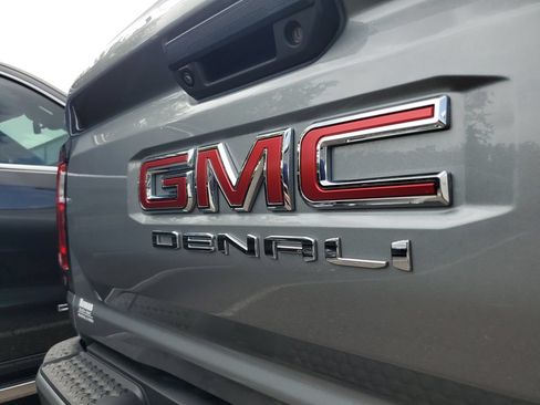 Used 2023 GMC Canyon Denali AWD/4WD image 6