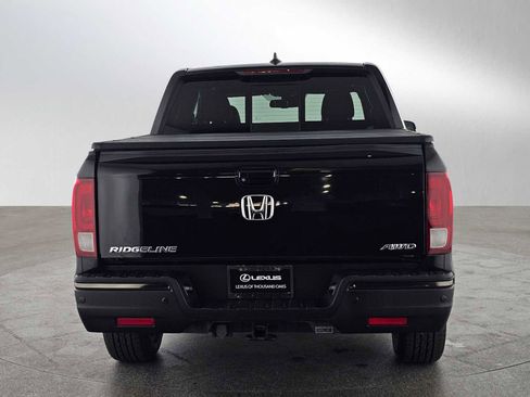 Used 2017 Honda Ridgeline Black Edition image 4