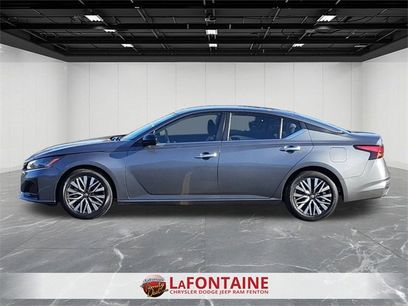 Used 2024 Nissan Altima 2.5 SV