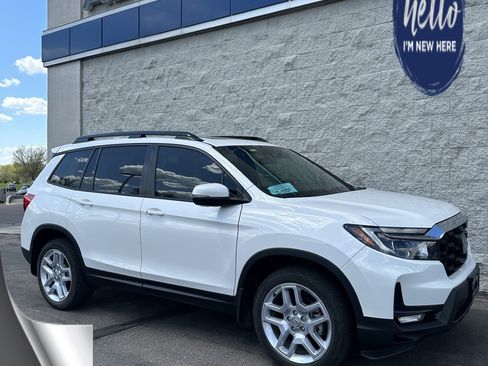 Used 2025 Honda Passport EX-L image 1