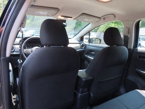 Used 2020 Nissan Versa SV FWD image 14