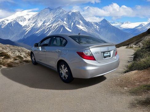 Used 2012 Honda Civic Hybrid Sedan image 3