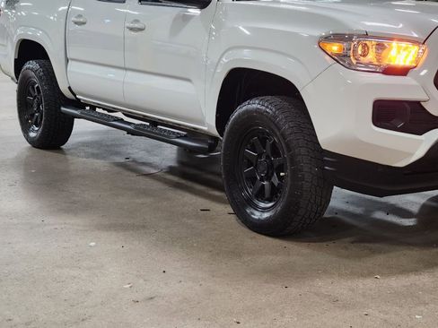 Used 2023 Toyota Tacoma SR image 16