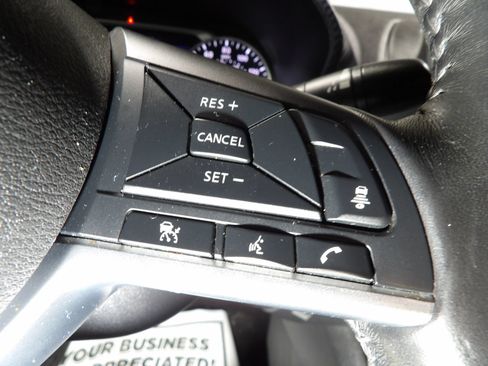 Used 2020 Nissan Sentra SV FWD image 17