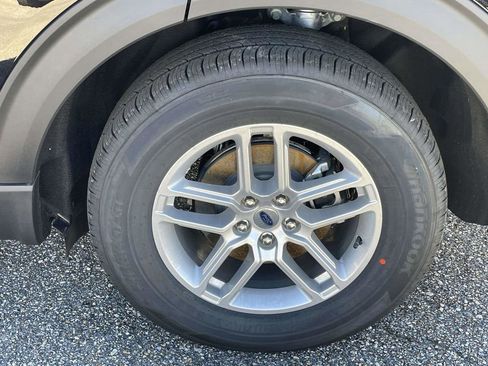 New 2026 Ford Explorer Active w/ Active Comfort Package RWD image 9
