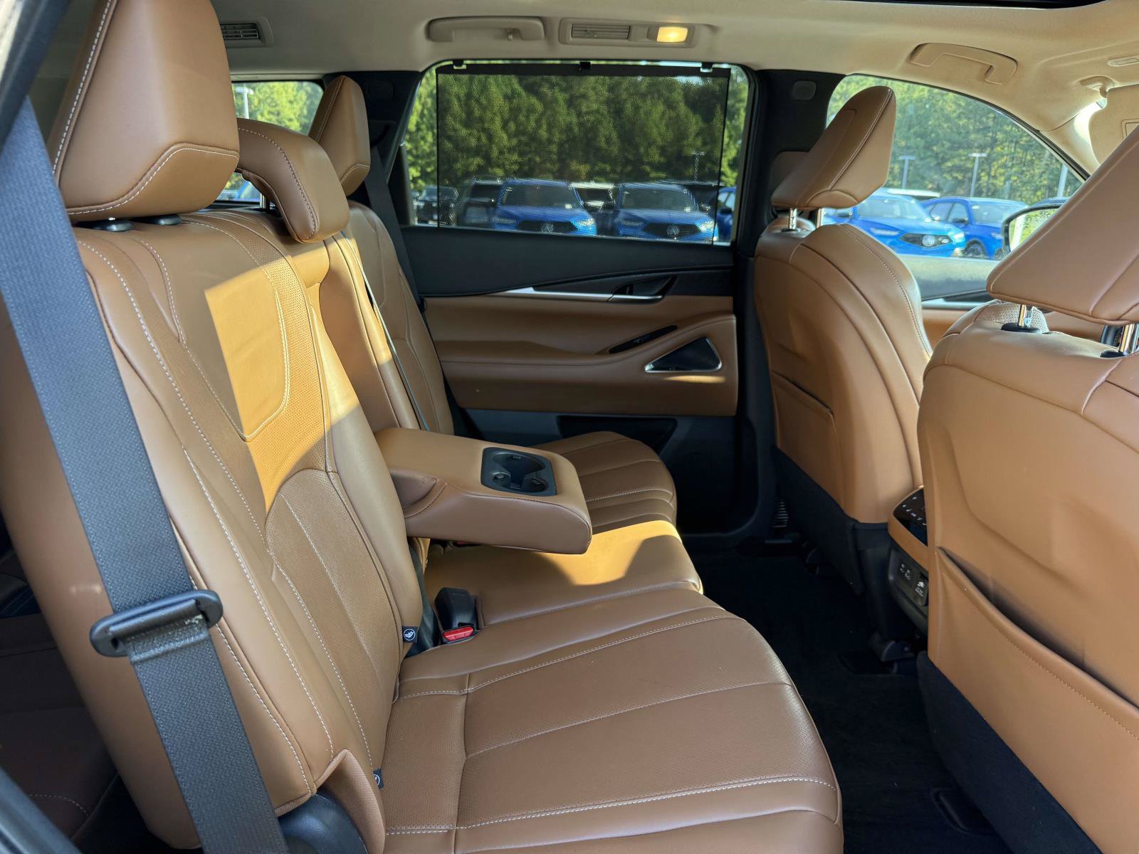 Used 2022 INFINITI QX60 Sensory w/ Vision Package AWD/4WD image 16