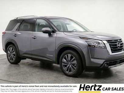 Used 2025 Nissan Pathfinder SV