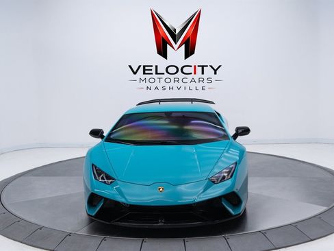 Used 2019 Lamborghini Huracan Performante AWD/4WD image 11