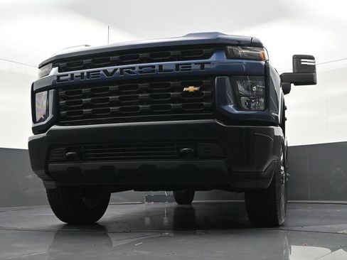 Used 2022 Chevrolet Silverado 2500 Custom w/ Custom Convenience Package AWD/4WD image 31