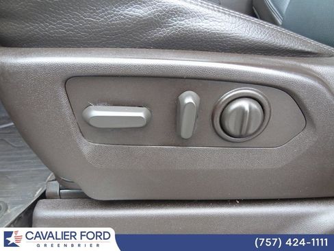 Used 2023 GMC Sierra 3500 Denali image 12