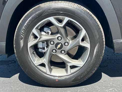 Used 2026 Chevrolet Trax LT FWD image 43