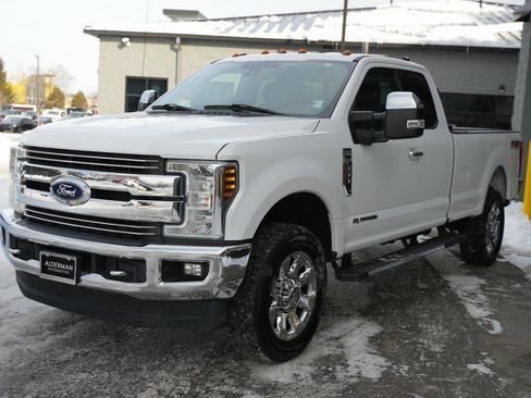 Used 2018 Ford F350 Lariat w/ Tow Technology Bundle image 9