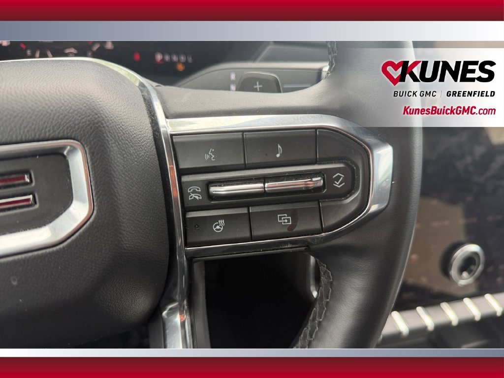 Used 2024 GMC Acadia Elevation FWD image 30