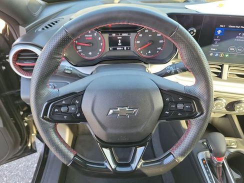 Certified 2025 Chevrolet Trax RS w/ Driver Confidence Package image 20