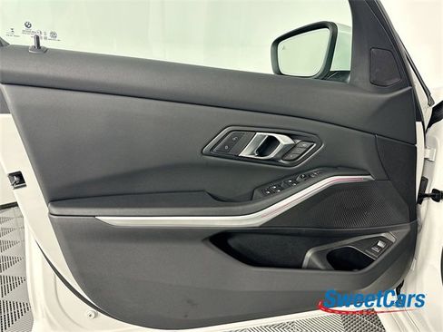 Used 2025 BMW 330i xDrive Sedan image 42