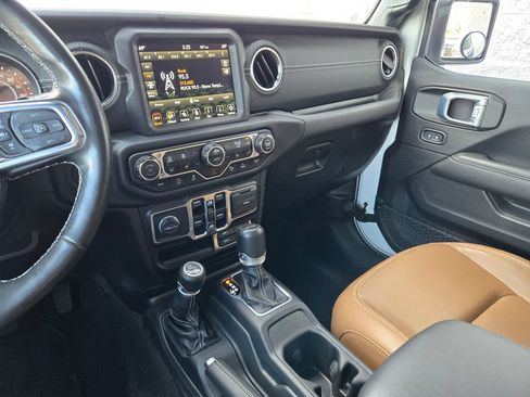 Used 2021 Jeep Wrangler Unlimited Sahara AWD/4WD image 24