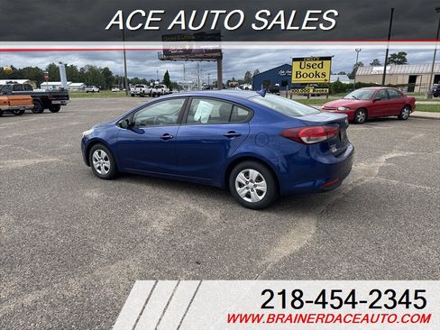 Used 2018 Kia Forte LX image 4