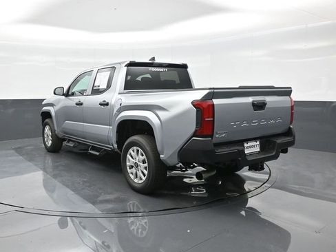 Used 2026 Toyota Tacoma SR AWD/4WD image 8