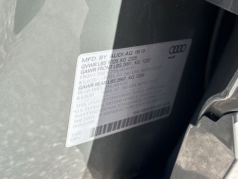 Used 2019 Audi Q3 2.0T Premium Plus w/ Premium Plus Package AWD/4WD image 35