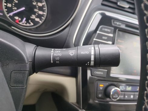 Used 2019 Nissan Maxima Platinum image 26