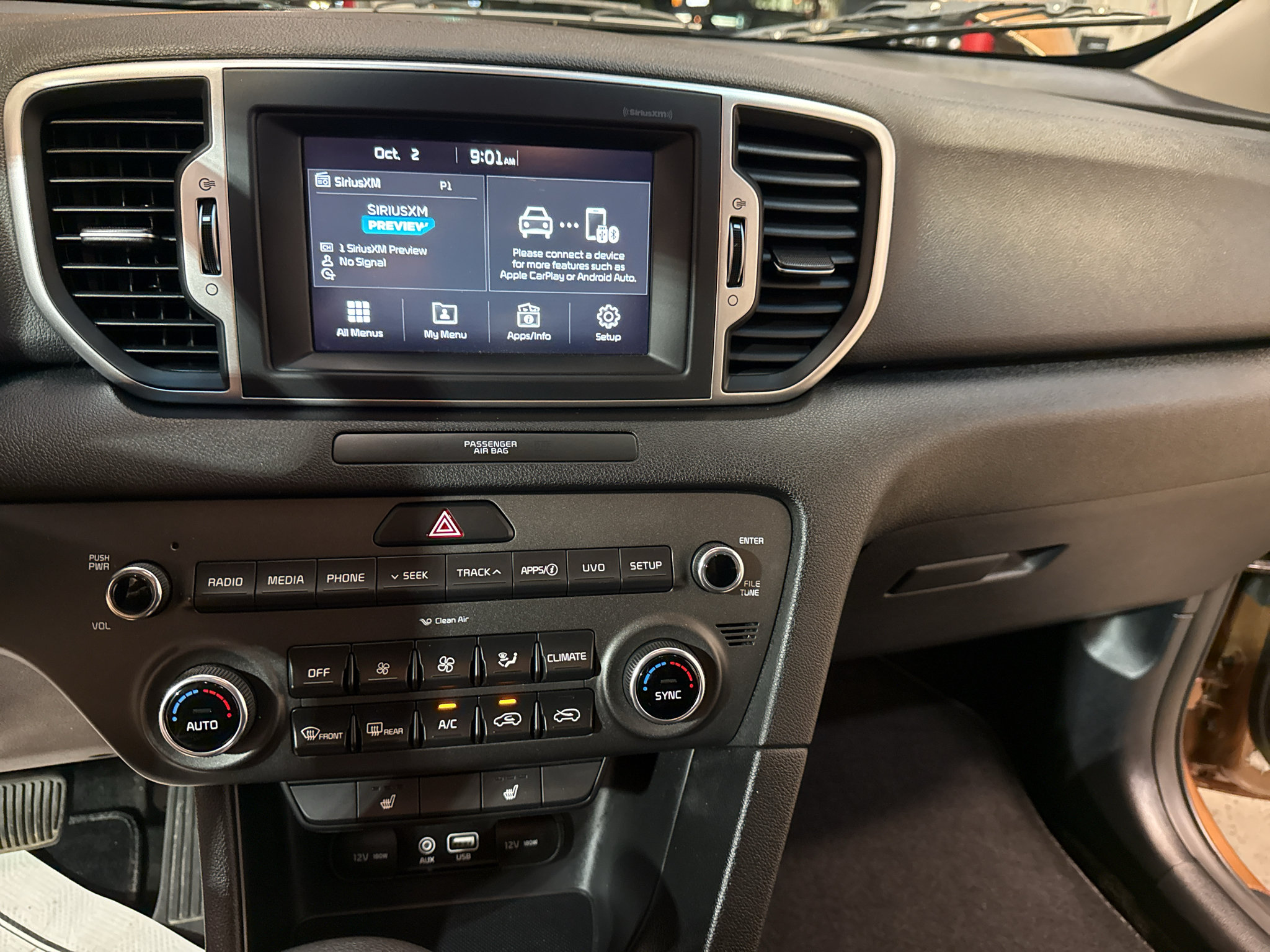 Used 2018 Kia Sportage LX w/ LX Technology Package FWD image 19