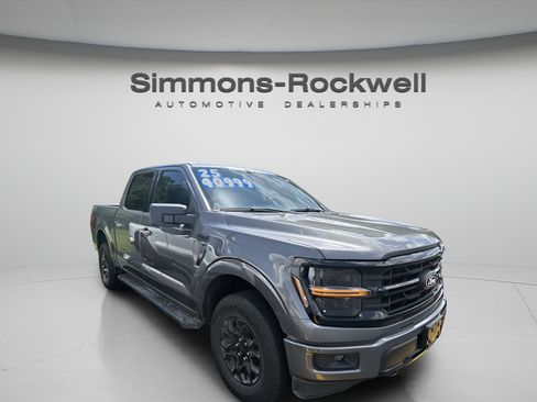 Used 2025 Ford F150 XLT w/ Equipment Group 301A Standard AWD/4WD image 5