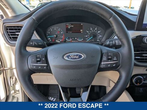 Certified 2022 Ford Escape SE w/ SE Sport Appearance Package image 15