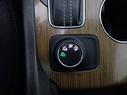 Used 2019 GMC Acadia SLE AWD/4WD image 5