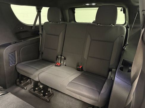 Used 2021 GMC Yukon XL SLE image 13