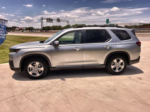 Certified 2026 Honda Pilot EX-L image 4