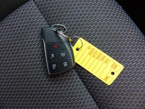 Used 2023 Buick Envision Preferred w/ Premium Seat Package image 43