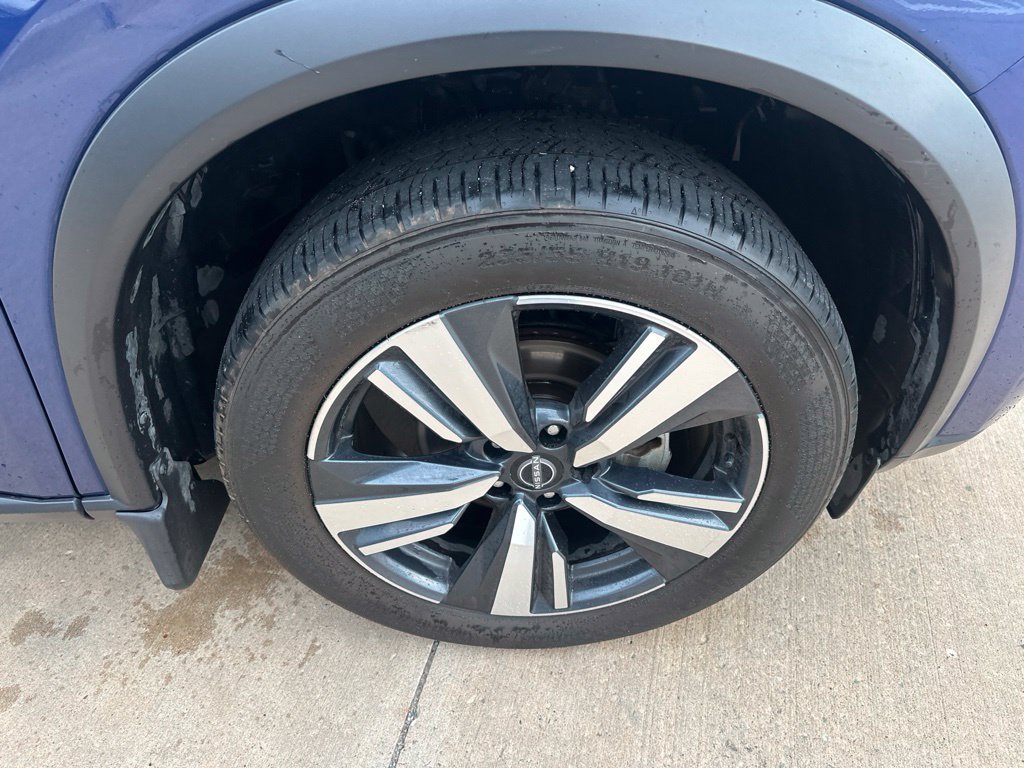 Used 2023 Nissan Rogue SL FWD image 4