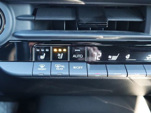 Used 2024 Toyota Crown Limited image 17