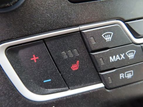 Used 2018 Ford Fusion SE w/ Fusion SE Technology Package image 35