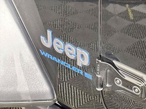 Certified 2023 Jeep Wrangler Unlimited Rubicon 4xe AWD/4WD image 25