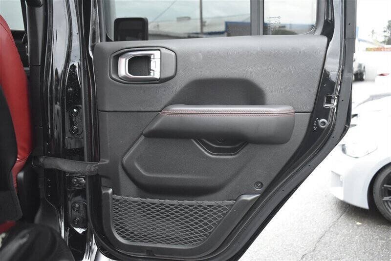 Used 2024 Jeep Wrangler Unlimited Rubicon 392 AWD/4WD image 32