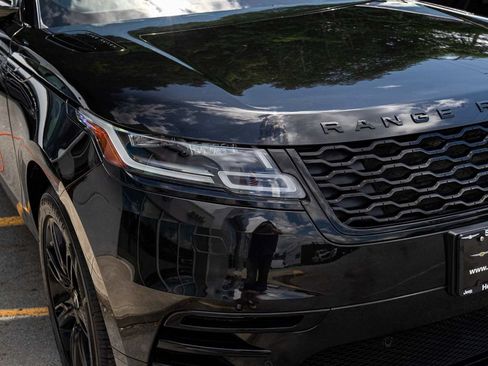 Used 2022 Land Rover Range Rover Velar R-Dynamic S AWD/4WD image 32