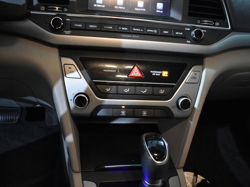 Used 2018 Hyundai Elantra SEL image 22